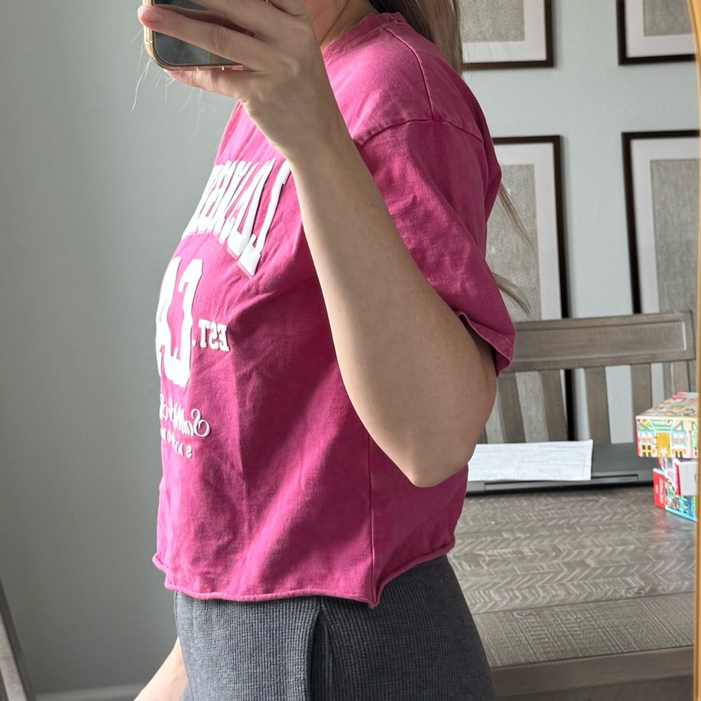 Feel Magenta Rose Pink Puff White Letters Los Angeles CA Graphic T-Shirt - Picture 6 of 6